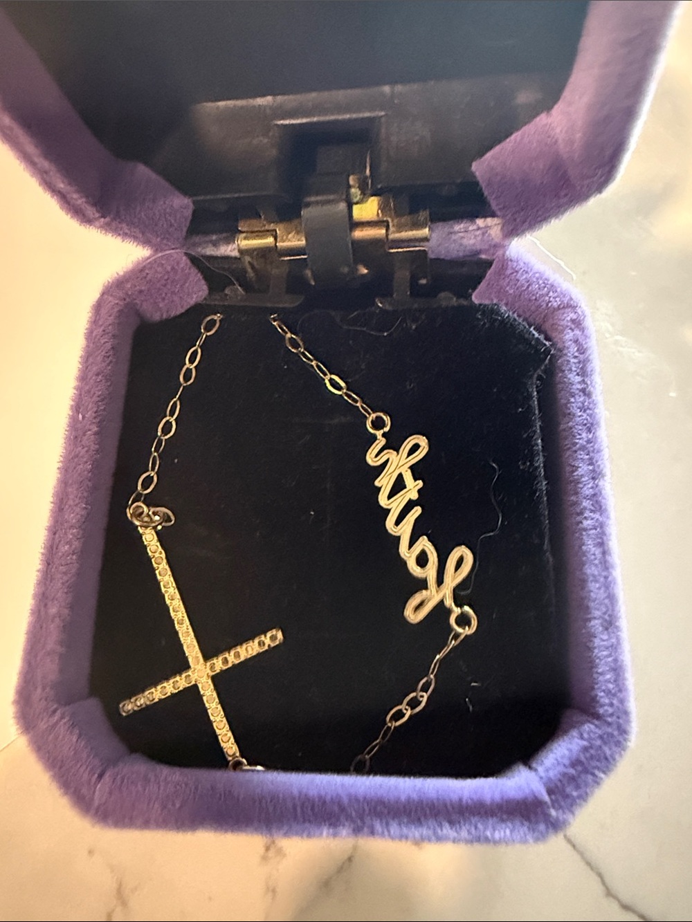10k gold chain 17"